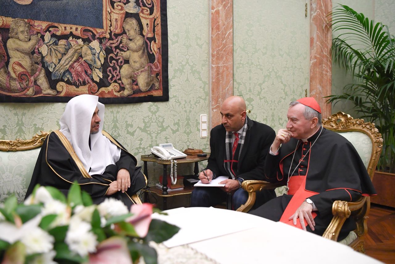 رئيس وزراء الفاتيكان يستقبل الأمين العام للرابطة