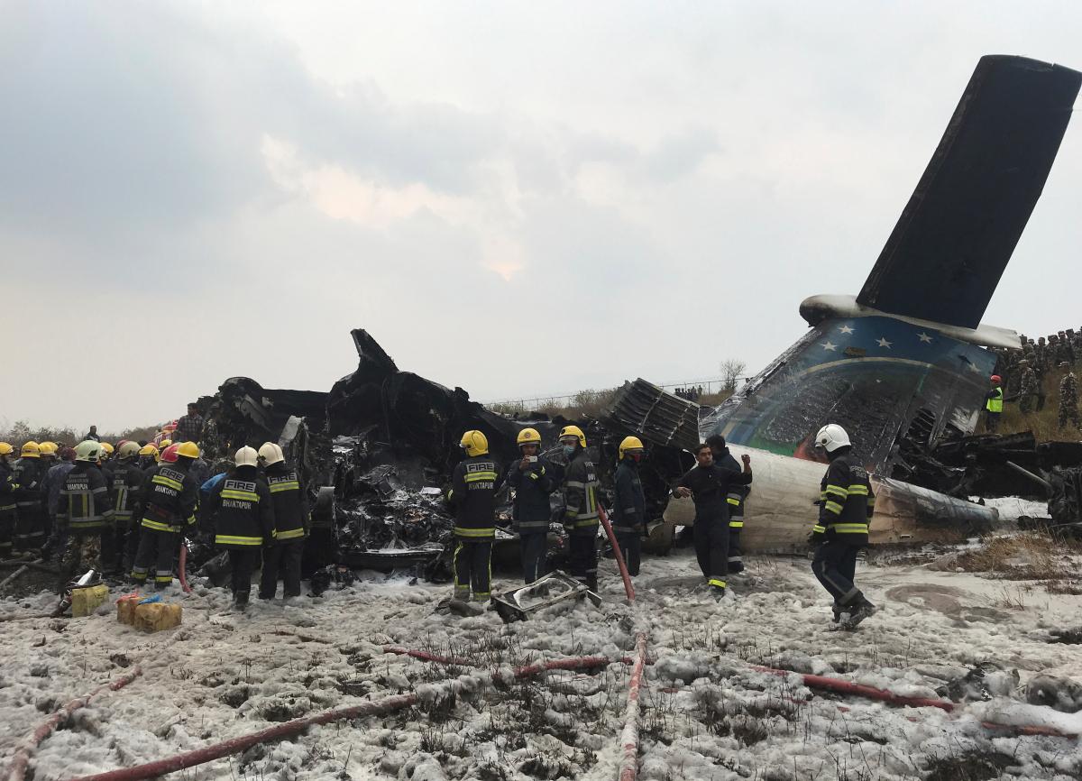 مقتل 49 على الأقل في تحطم طائرة من بنجلادش في نيبال