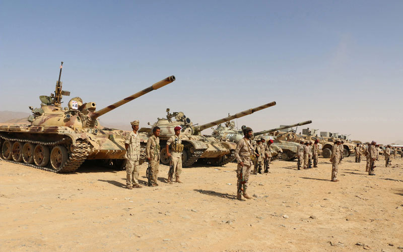 الجيش اليمني مسنودا بمقاتلات التحالف يصد هجوما للميليشيا في علب ويكبدها خسائر فادحة	