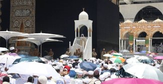 امام المسجد الحرام:  الاقتداء بالقدوات الصالحة في المنهج والتطبيق من أعظم العوامل في بناء الشخصية المسلمة