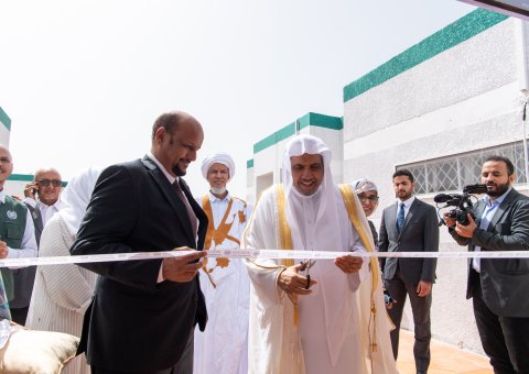 His Excellency Sheikh Dr. Mohammed Al-Issa Secretary-General of the MWL and Chairman of the Organization of Muslim Scholars, inaugurated the medical center in the Mauritanian Capital, Nouakchott