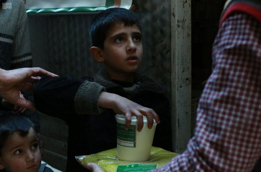 مركز الملك سلمان للإغاثة يقدم مساعدات إغاثية عاجلة في الغوطة الشرقية1