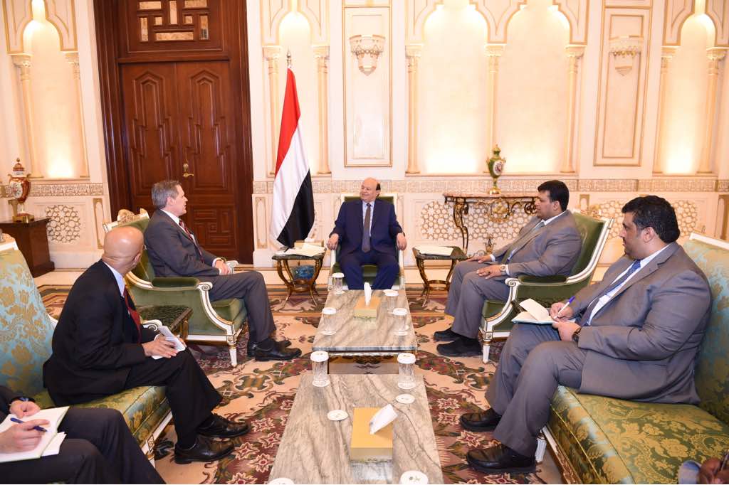 ثمن الرئيس اليمني جهود الولايات المتحدة الداعمة للشرعية
