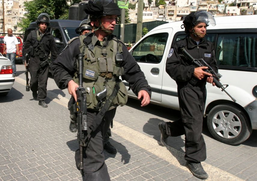 شرطة الاحتلال الإسرائيلي تعتقل أربعة فلسطينيين جنوب نابلس