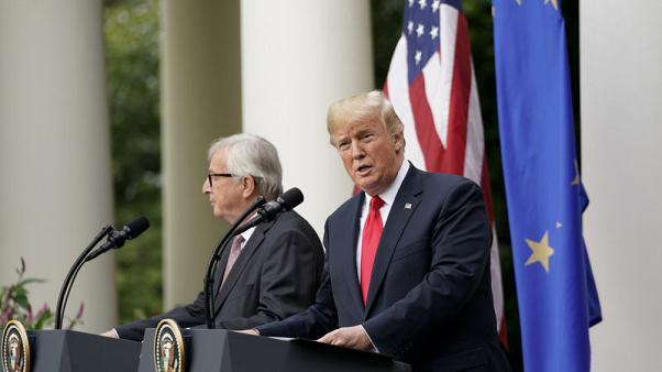 ترامب: الاتفاق على خفض الرسوم الجمركية والحواجز التجارية مع الاتحاد الأوروبي	