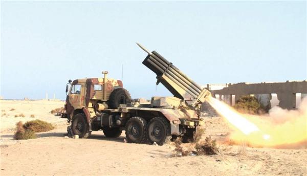"حقوق الإنسان اليمنية" تدين استهداف الميليشيا تجمعا للنازحين بمدينة الحزم بصواريخ الكاتيوشا	