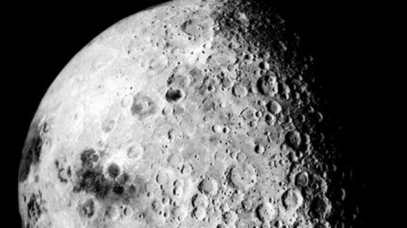 ناسا: جليد على القمر قد يوفر فرصة للحياة على سطحه 