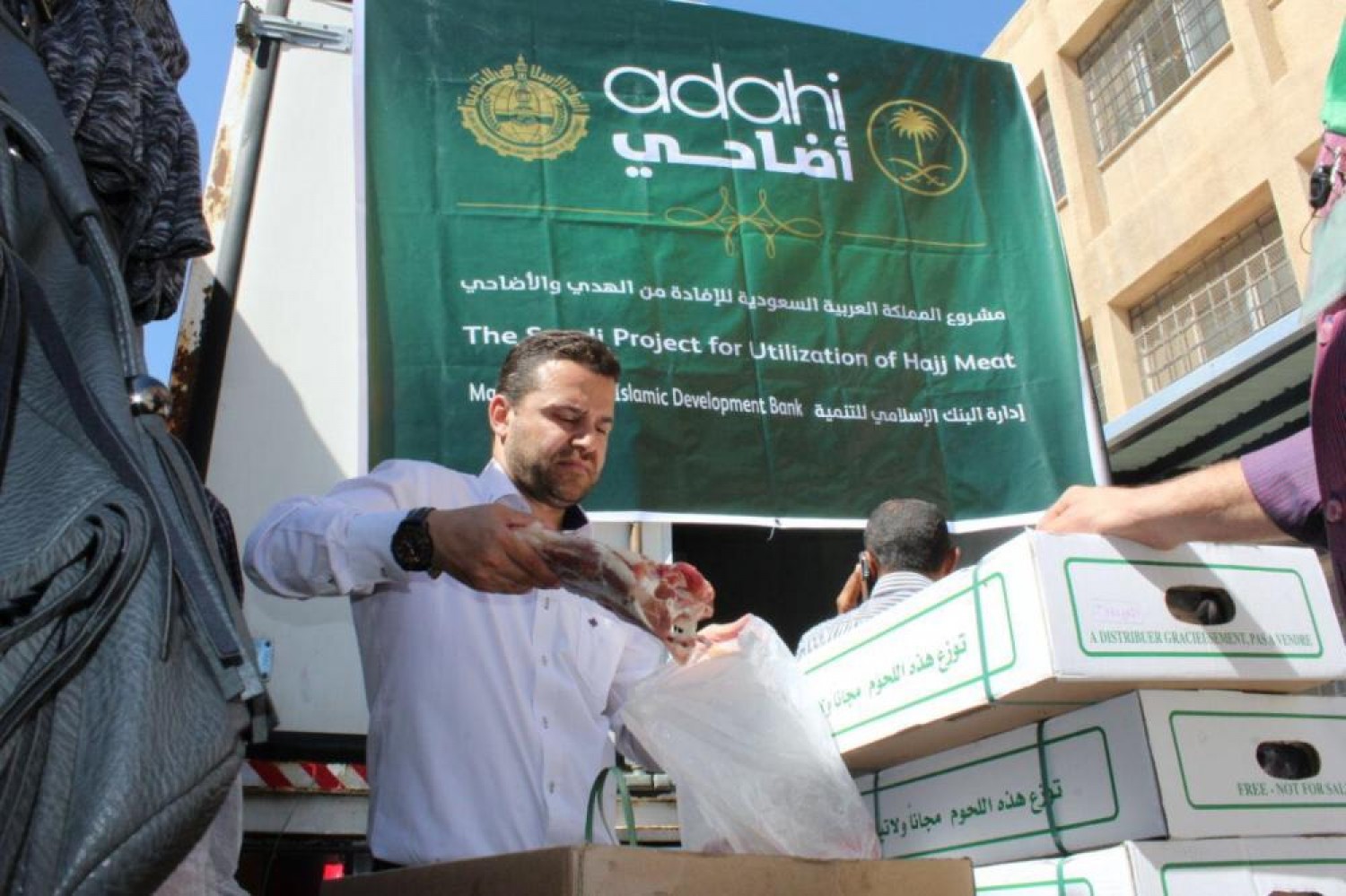 توزيع 20 ألف ذبيحة من لحوم الهدي والأضاحي في الأردن