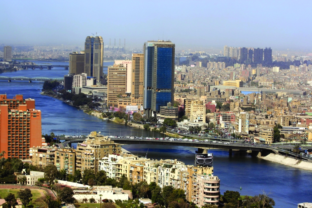 مصر توقّع مع البنك الدولي اتفاقاً بـ300 مليون دولار لدعم البنية التحتية
