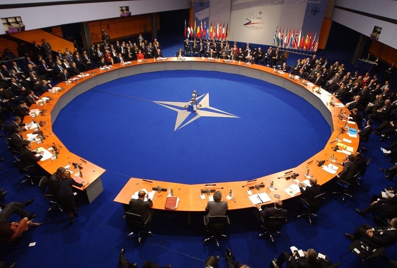 حلف (ناتو) يؤكد أهمية معاهدة القوى النووية لامن أوروبا والأطلسي