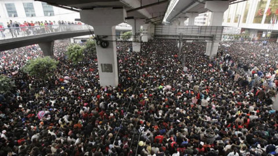 الصين.. أكبر حركة نزوح سنوي في العالم بالقطارات