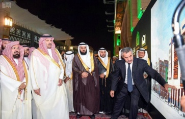 أمير المدينة المنورة يُدشن الأعمال الإنشائية لمشروع متحف السلام غرب المسجد النبوي