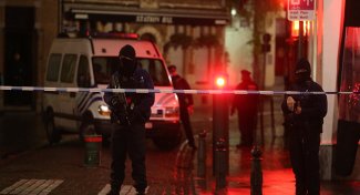 احتجاز ثمانية في بلجيكا بعد مداهمات تتصل بالإرهاب