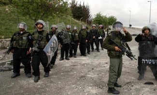 القوات الإسرائيلية تعتقل أربعة فلسطينيين من نابلس