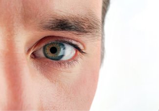 دراسة: عيناك تكشف شخصيتك