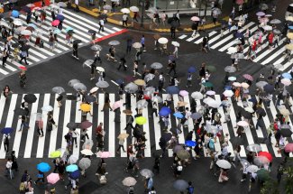 اليابان تستعد لفتح سوق العمل أمام الأجانب غير المتخصصين