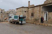 مركز الملك سلمان للإغاثة يبدأ حملة مساعدات غذائية عاجلة للنازحين من ريفي حلب وإدلب