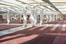 اعتكاف بخدمات مميزة بسطح المسجد النبوي