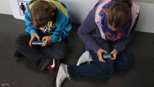 مخاطر الاجهزة الالكترونية على الاطفال 