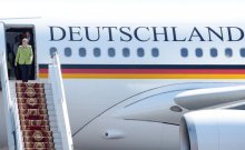 تحقيقات في ألمانيا من وجود خلفية جنائية محتملة وراء تعطل طائرة ميركل