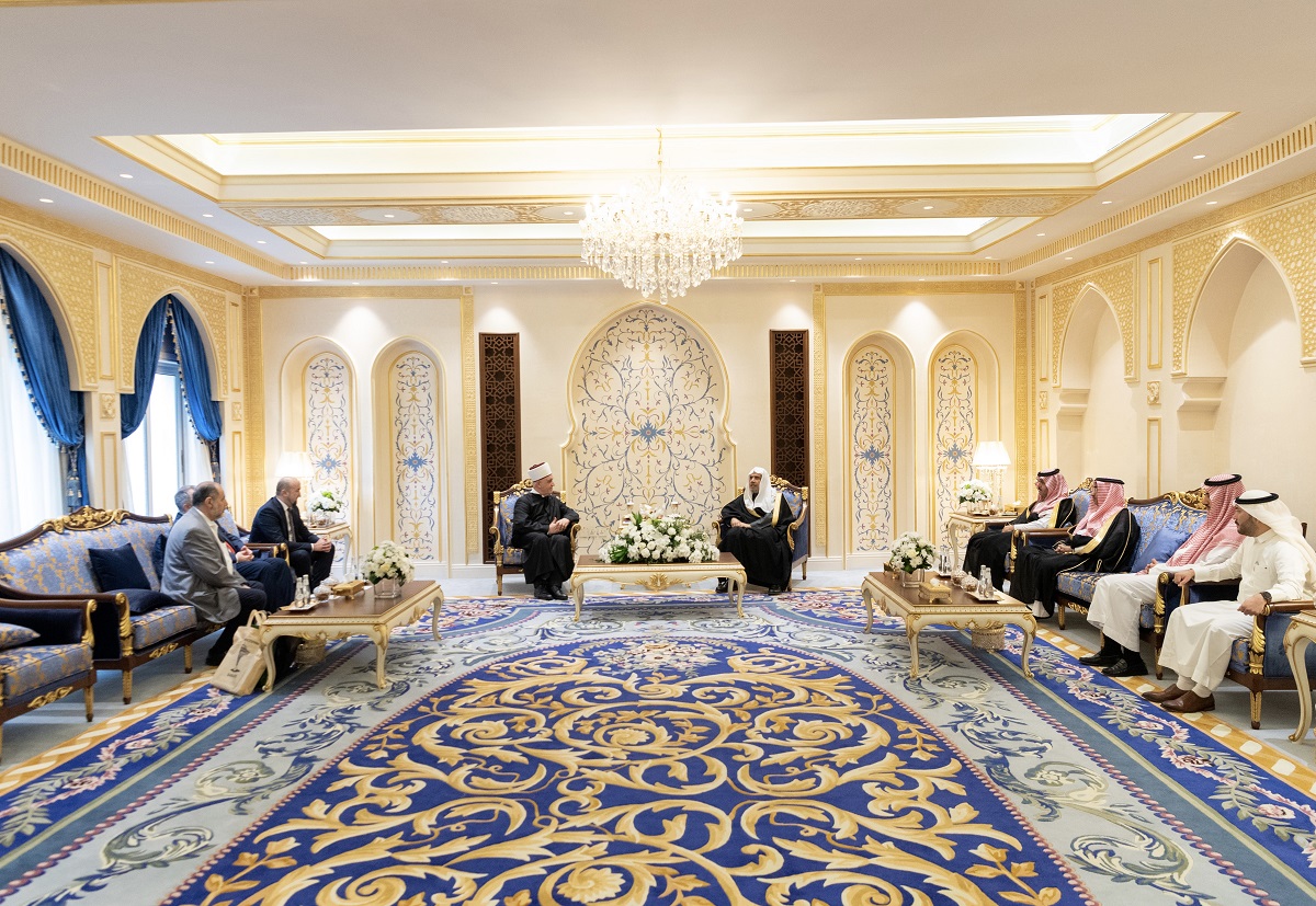 Dr. Al-Issa receives the Secretary General of the Organization of Islamic Cooperation and the Grand Mufti of Bosnia