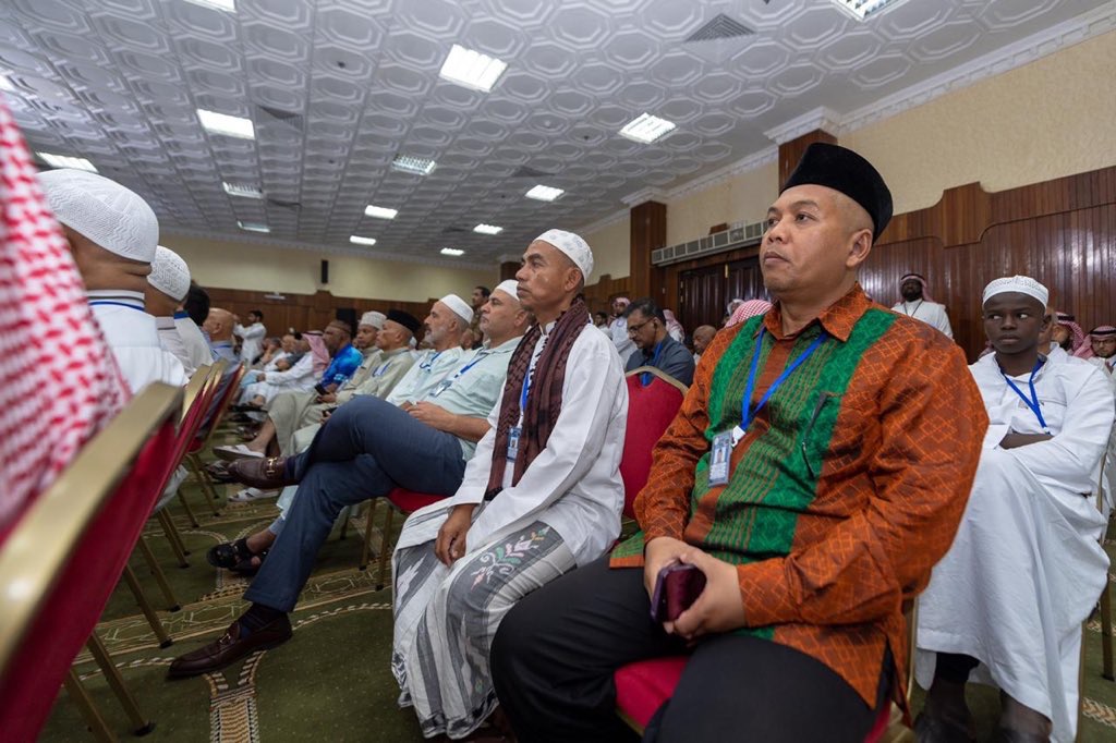 La Ligue Islamique Mondiale organise à Mina le congrès annuel du pèlerinage « Les sens civilisationels dans l’Islam » avec la présence de  grands savants et penseurs venus de 50 pays.