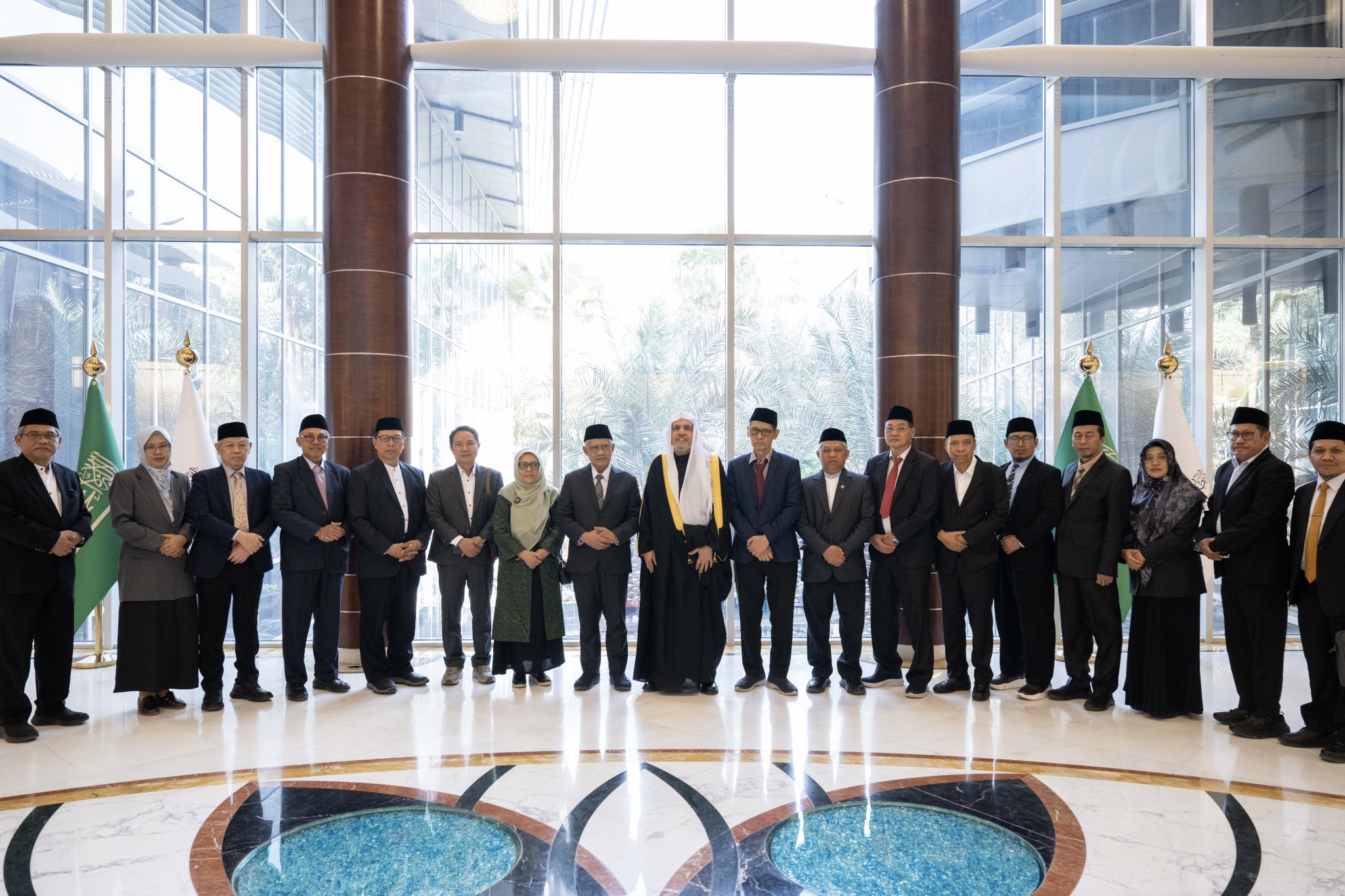 El Sheij Mohammed Al-Issa recibió a una delegación de la presidencia de la Asociación Muhammadiyah de la República de Indonesia