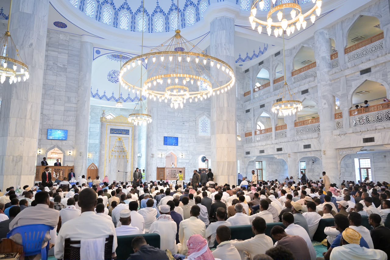 The Secretary-General of the Muslim World League (MWL) Delivers Friday Sermon and Leads the Prayer at the Grand Mosque in the Somali Capital