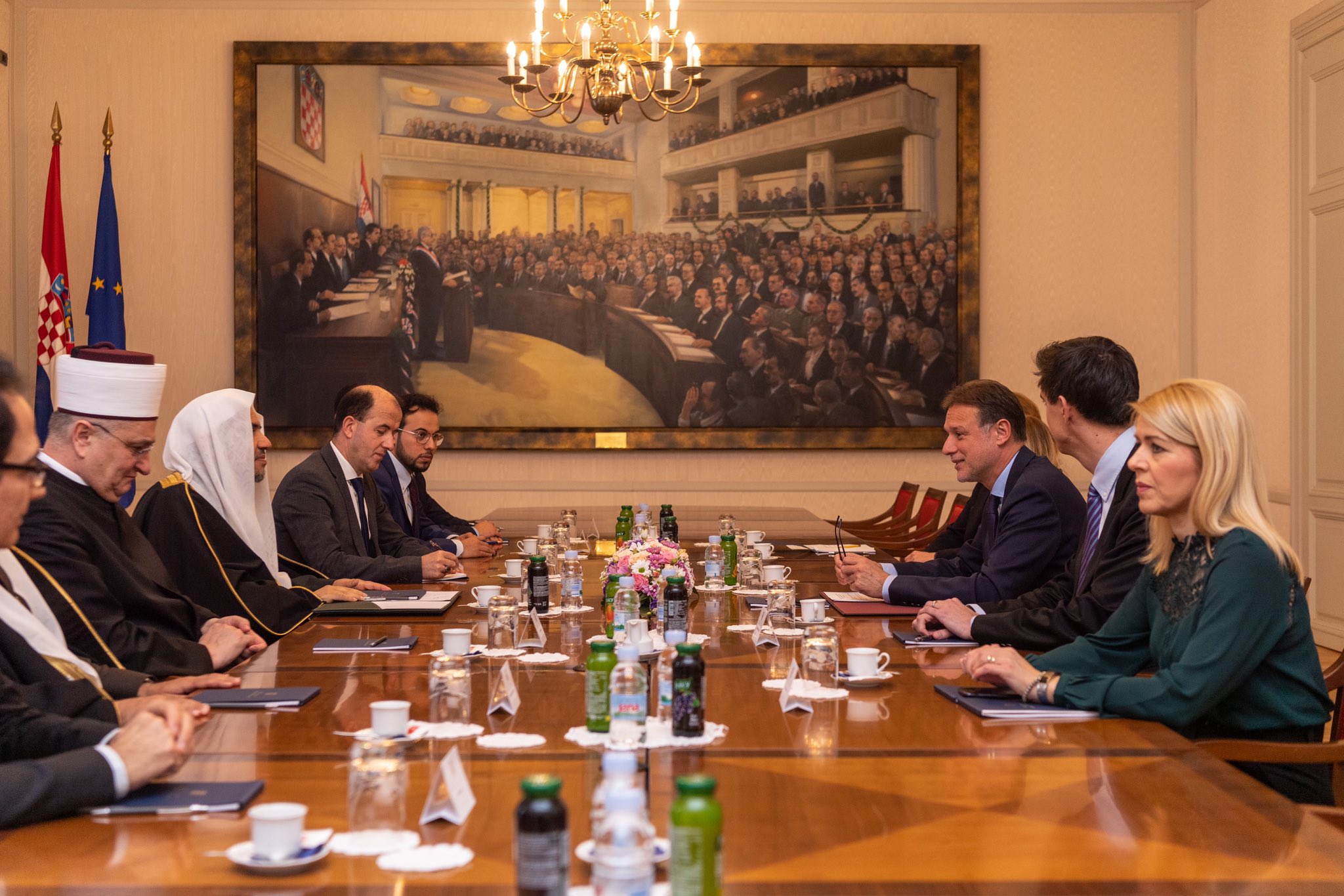 Mohammad Alissa rencontre le président du Parlement croate M. Gordan qui a confirmé son soutien total au congrès de la LIM :”Son impact dépassera les frontières de Croatie pour s’étendre à toute l’Europe de par l’importance du contenu de la déclaration de Zagreb“.
