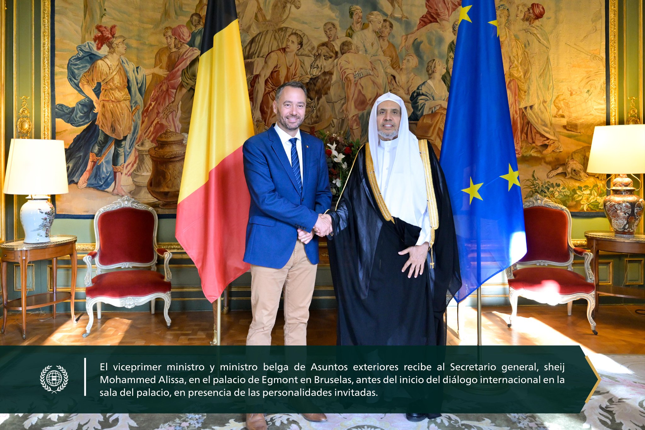 El ministerio de Asuntos exteriores de Bélgica organizó, en el palacio de Egmont, en la capital, Bruselas, una mesa redonda con el Secretario general y presidente del Consejo de Ulemas, sheij Mohammed Alissa