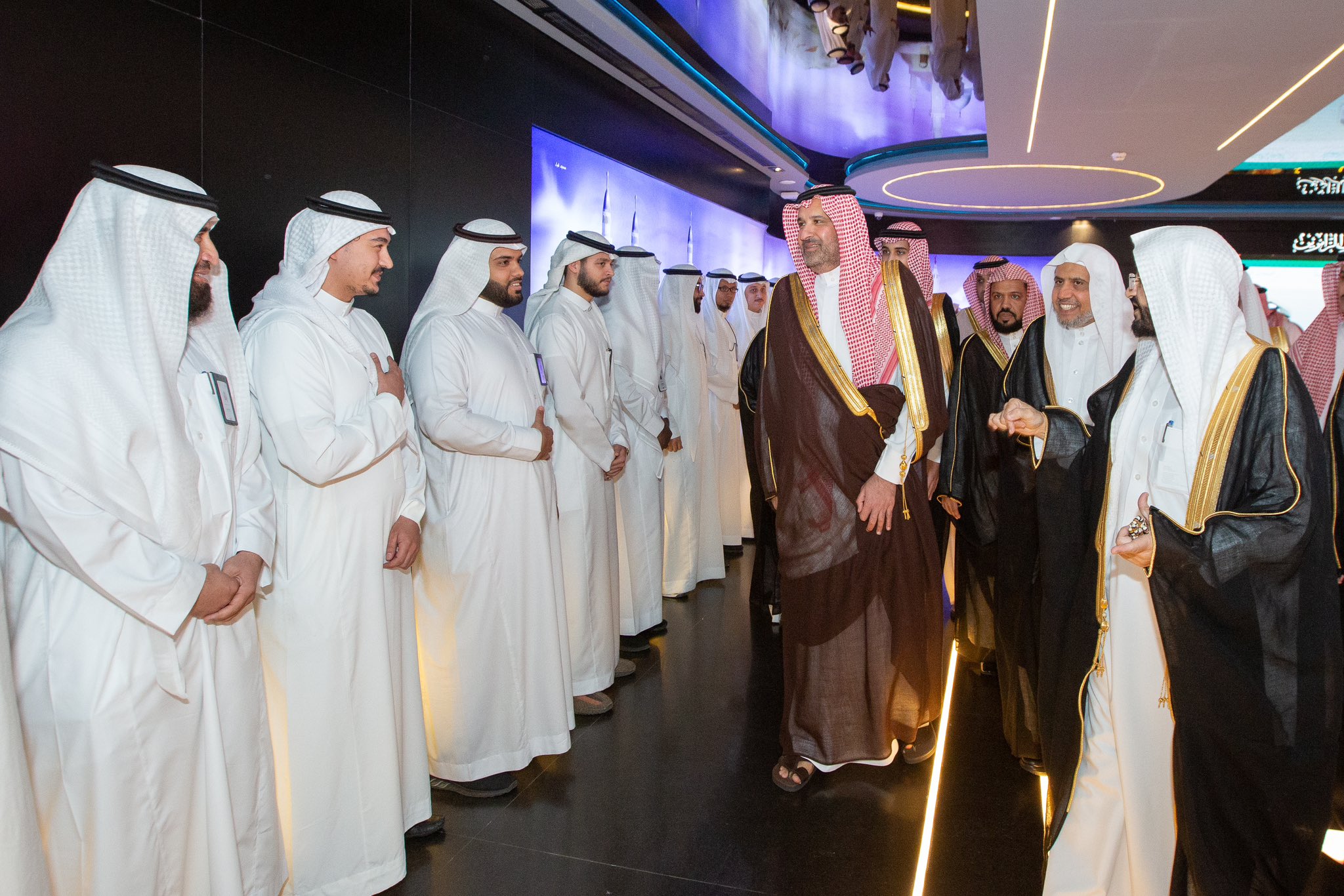 Le gouverneur de la province de Médine, président de l'Autorité de développement de Médine, Son Altesse Royale le prince Faisal ben Salman Abdelaziz, a inauguré les dernières ailes du siège du musée, près de la mosquée du  Prophète à Médine