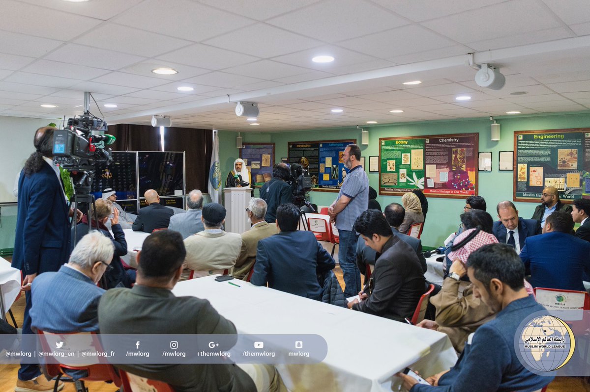 معالي الأمين العام متحدثاً في لندن أمام قيادات العمل الإسلامي من العلماء والدعاة والمفكرين