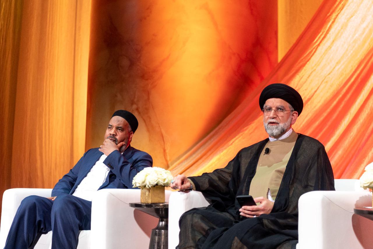 د. العيسى يشهد اتفاقاً تاريخياً بين القيادات الإسلامية في الأمريكتين على إنشاء هيئة مستقلة تجمع مختلف الطوائف والمذاهب