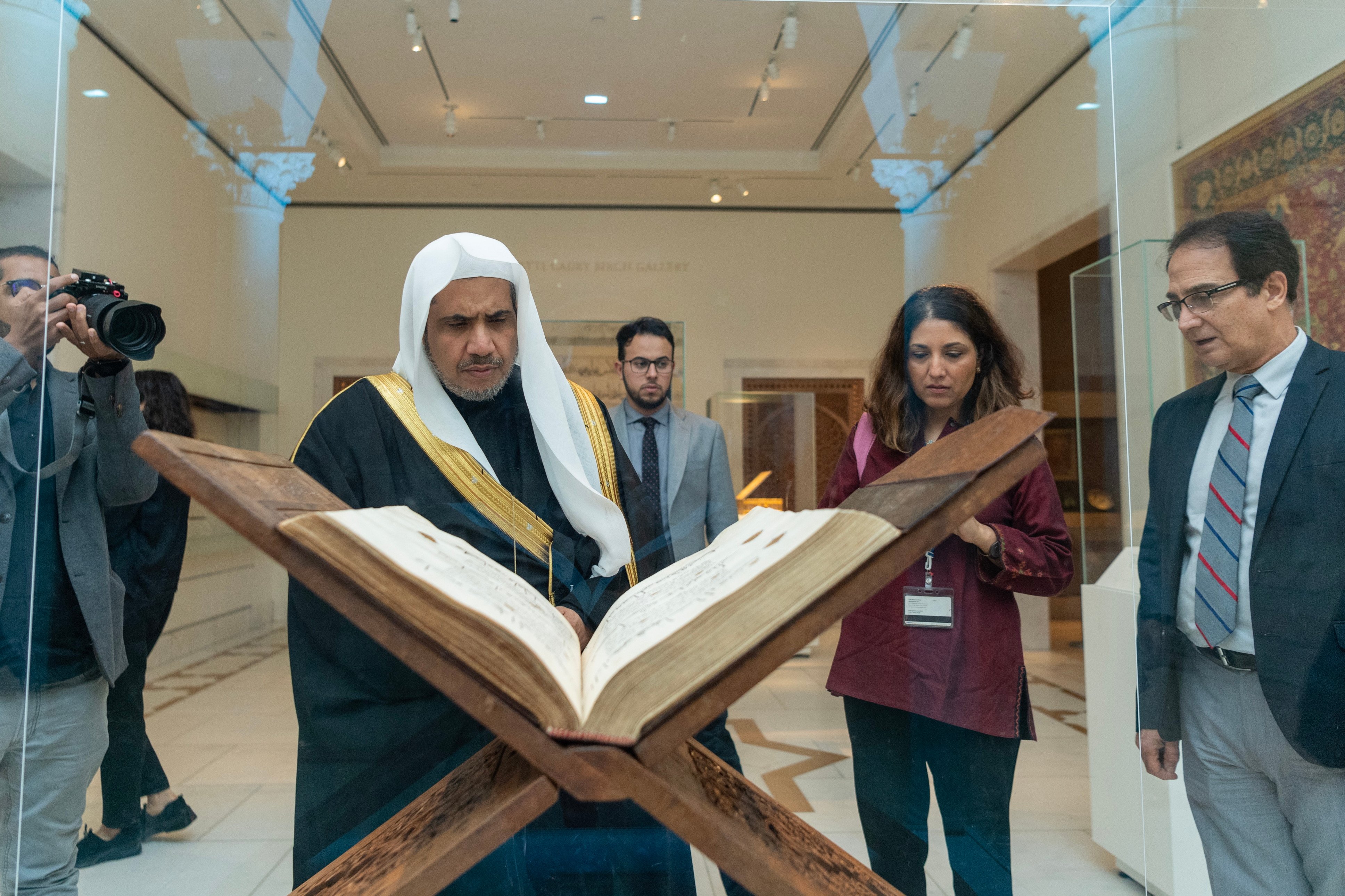 In NYC, HE Dr. Mohammad Alissa toured metmuseum