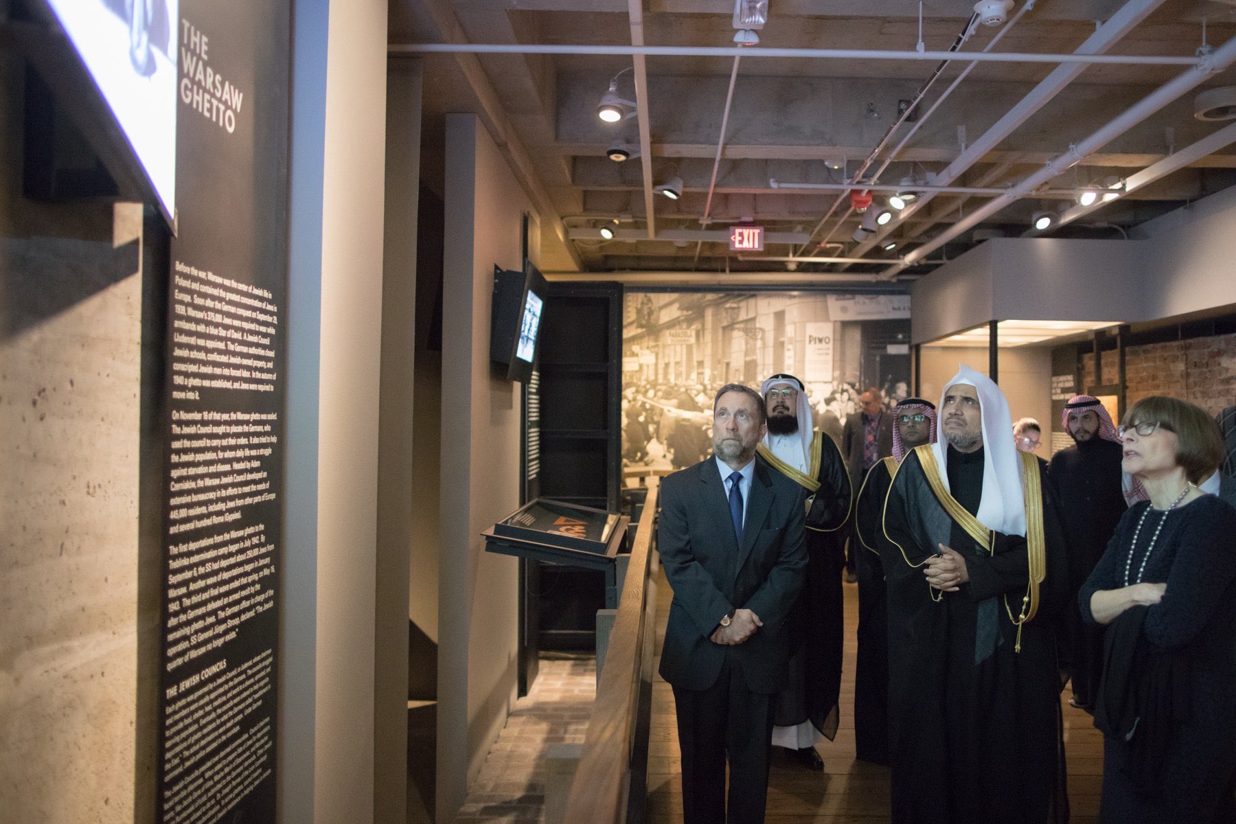 ڈاکٹر محمد العیسی نے گذشتہ سال بروز جمعرات واشنگنٹن ڈی سی میں ہولو کوسٹ میوزیم کا دورہ کیا