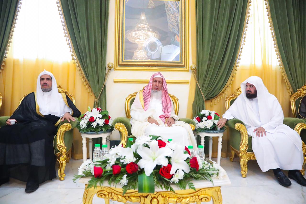 الشيخ السديد يحتفي بسماحة المفتي والشيخ محمد العيسى واعضاء المجلس