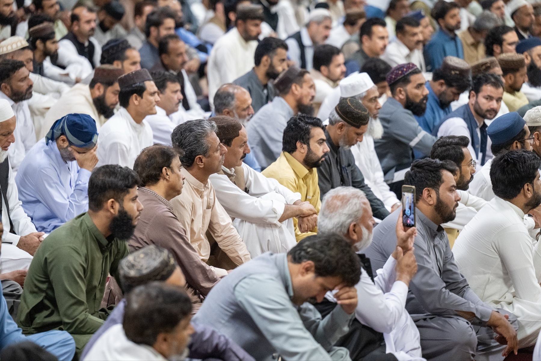 د. العيسى يُلقي خطبة الجمعة في جامع البرلمان ومجلس الشيوخ في باكستان
