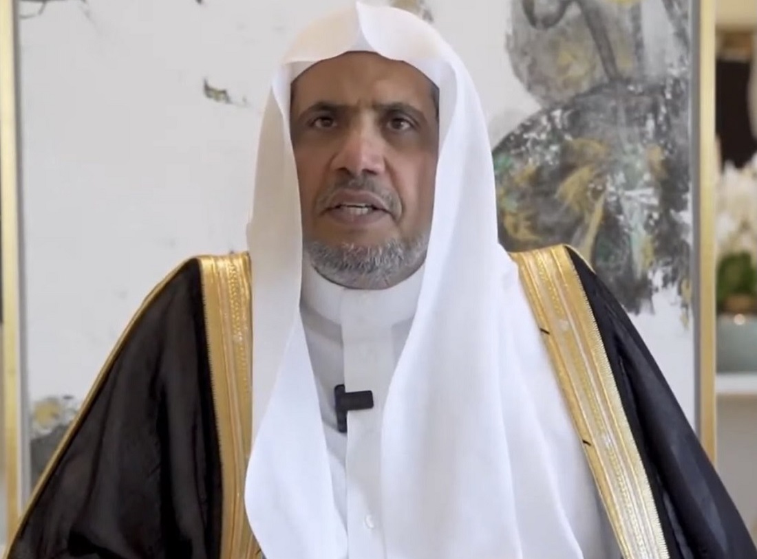 معالي الشيخ د. محمد العيسى‬⁩ متحدثاً في الجلسة الافتتاحية  ‏لملتقَىٰ مركز الخليج للأبحاث