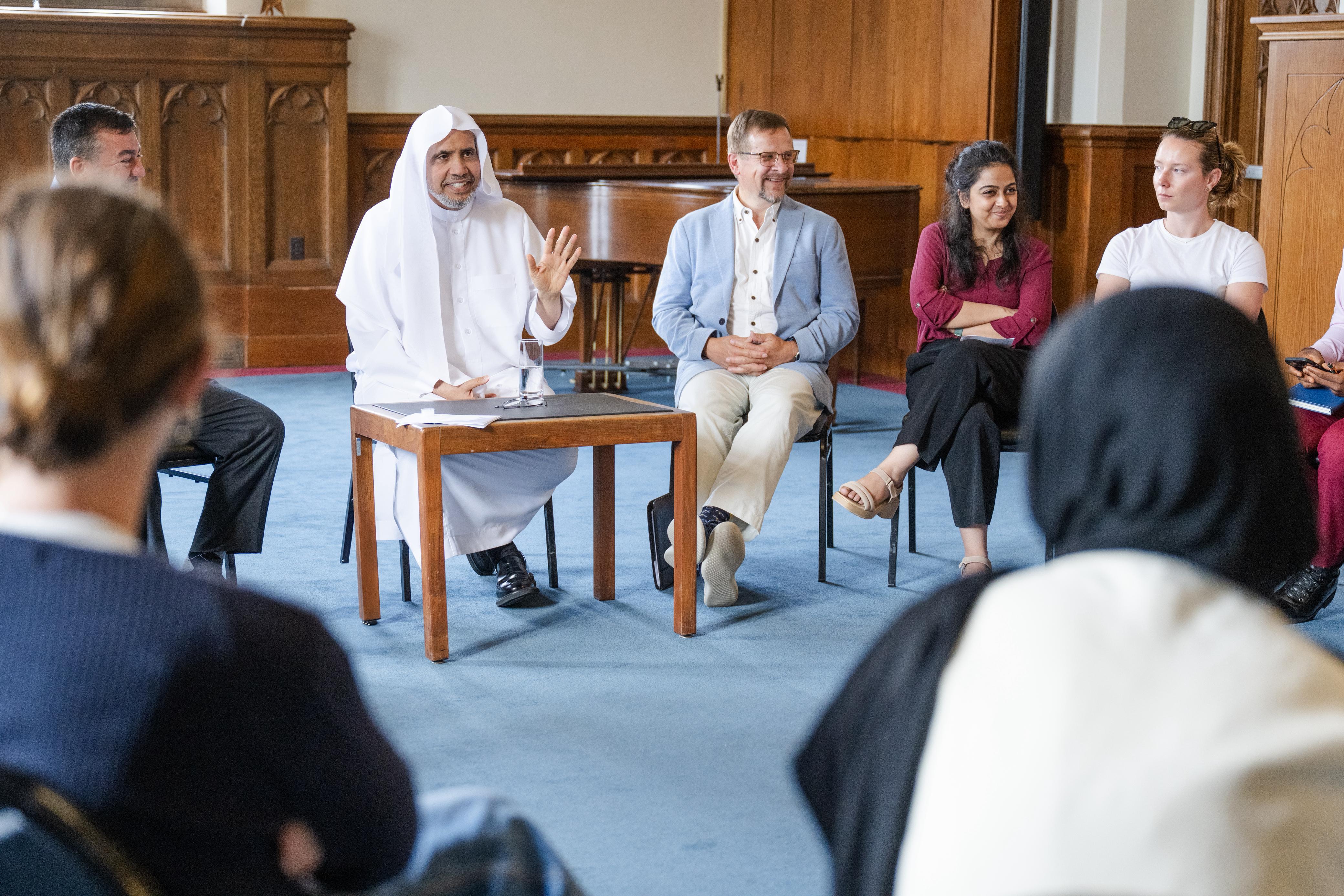 Universitas Duke di Amerika Serikat mengadakan kuliah umum yang disampaikan oleh Yang Mulia Sekretaris Jenderal Liga Muslim Dunia tentang Peradaban Islam