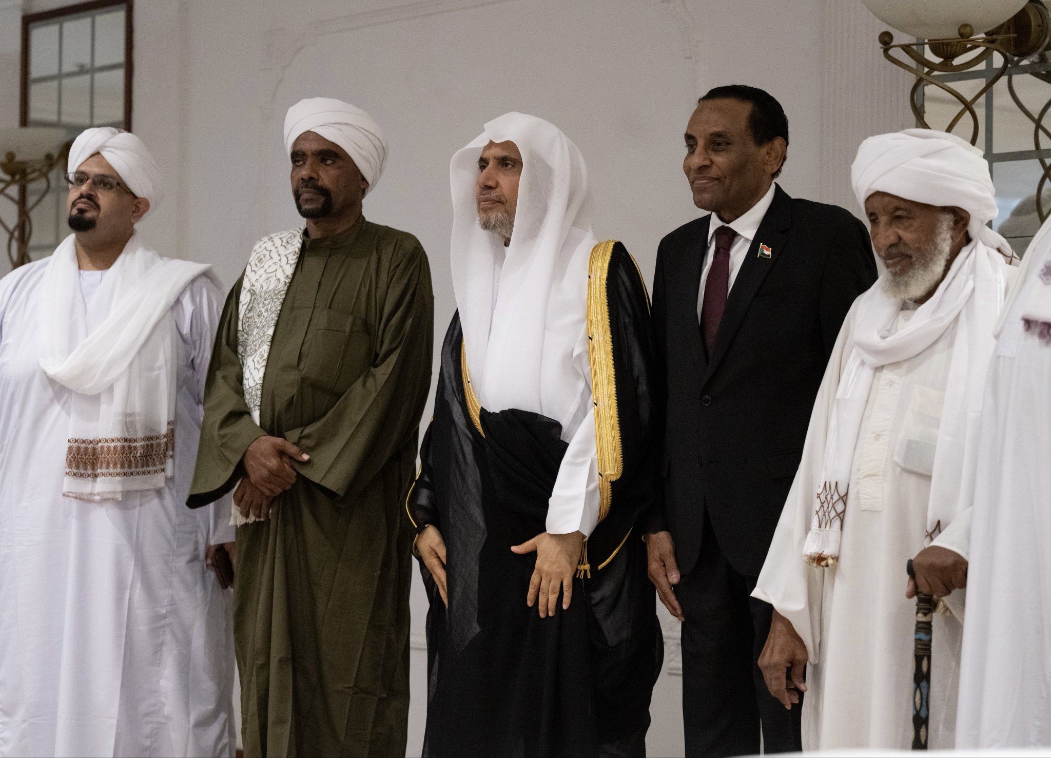 Yang Mulia Sekretaris Jenderal LMD, Ketua Organisasi Ulama Muslim, Syekh Dr. Mohammed Alissa , bertemu dengan delegasi ulama dari Republik Sudan
