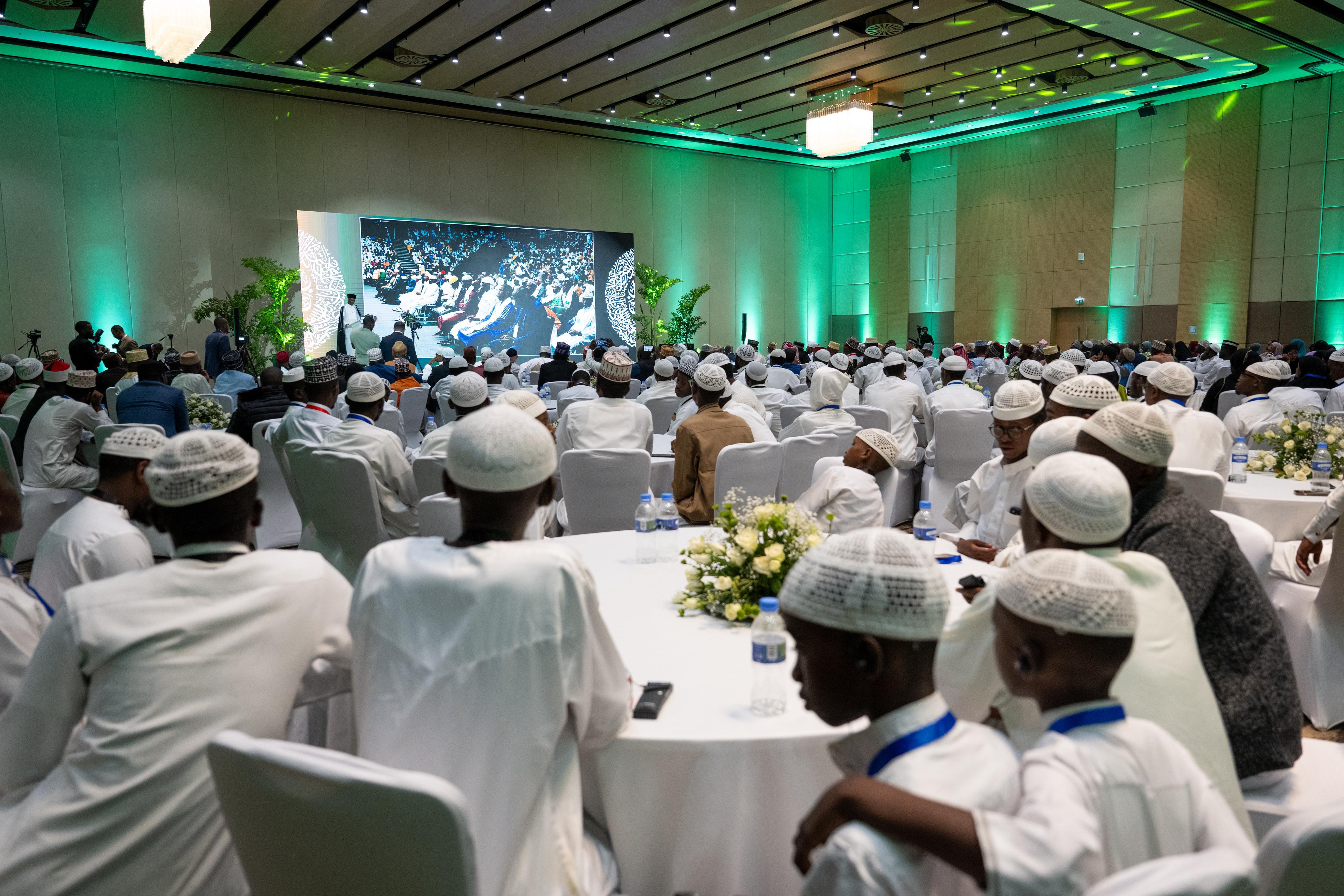 Dr. Al-Issa Attends the Graduation of Seventy Thousand Male and Female Memorizers of the Holy Qur’an in Rwanda
