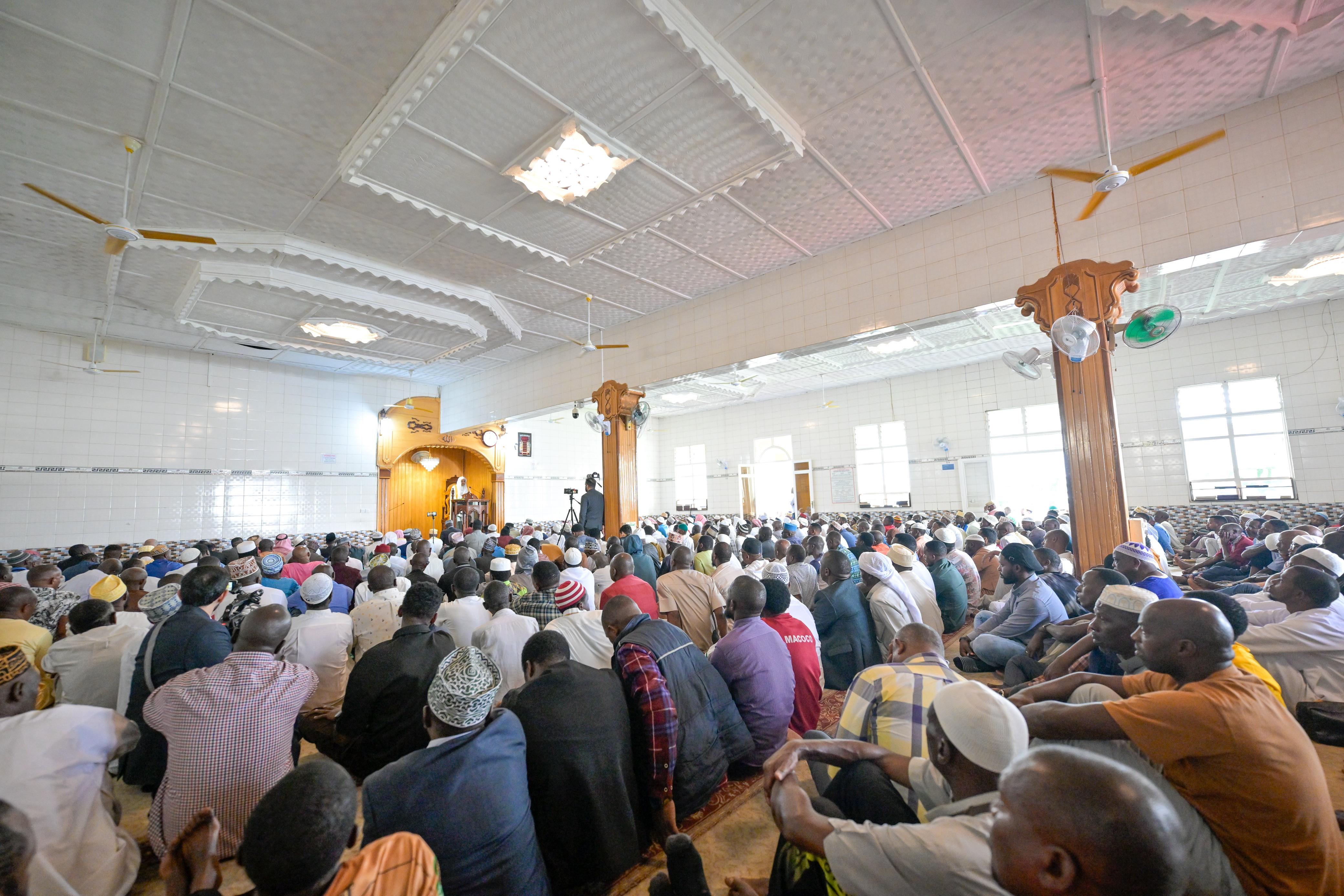 Dr. Al-Issa Delivers Friday Sermon and Leads Worshippers in Prayer at the Grand Mosque in Rwanda