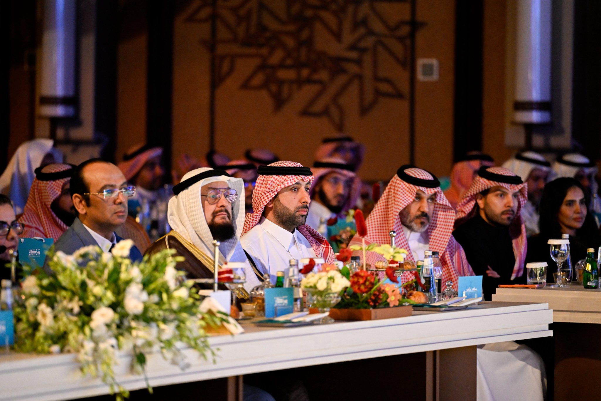 El «Mirkaz Al-Balad Al-Amin» acogió al Secretario General, Mohammed Al-Issa, durante una mesa redonda dedicada a «La formación de la personalidad islámica»