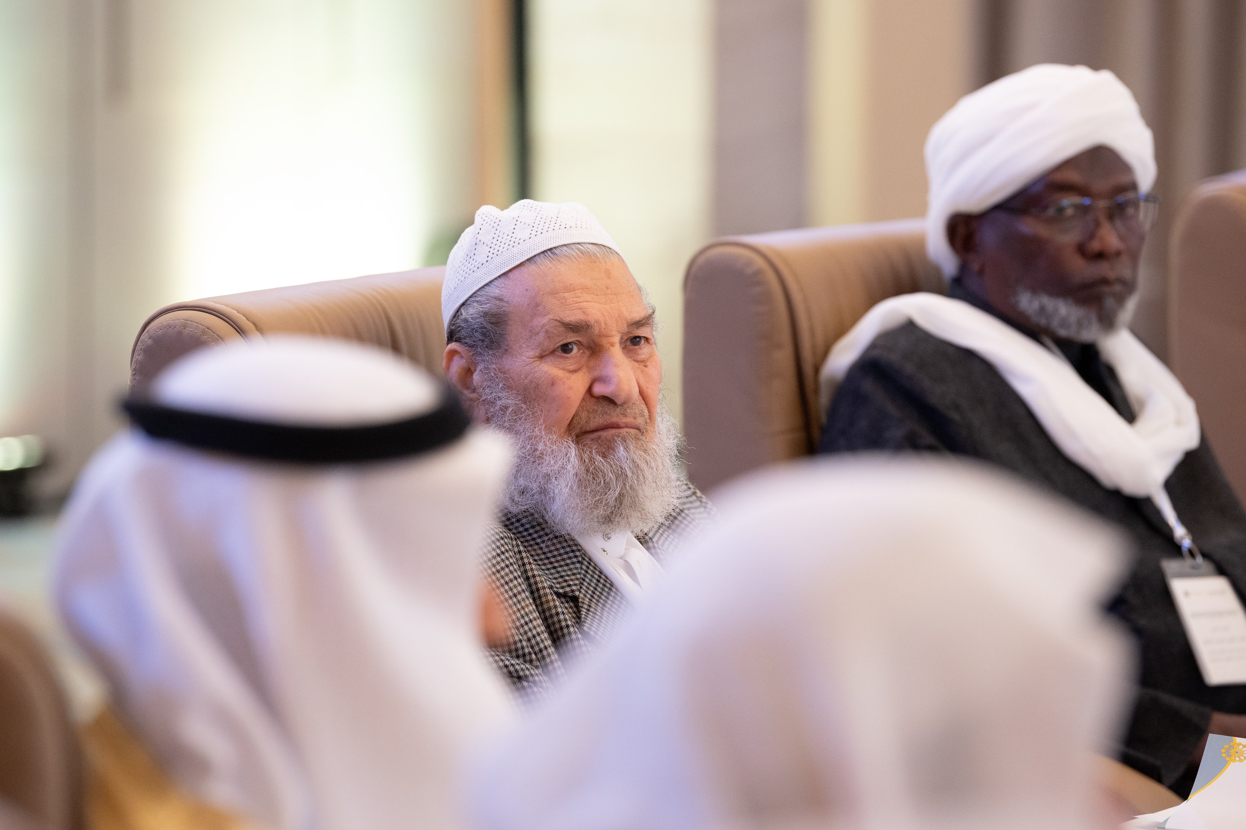 Le comité dispose d'un centre d'information pour suivre les problématiques  auxquelles le monde islamique et les sociétés musulmanes sont confrontés et qui nécessitent une étude