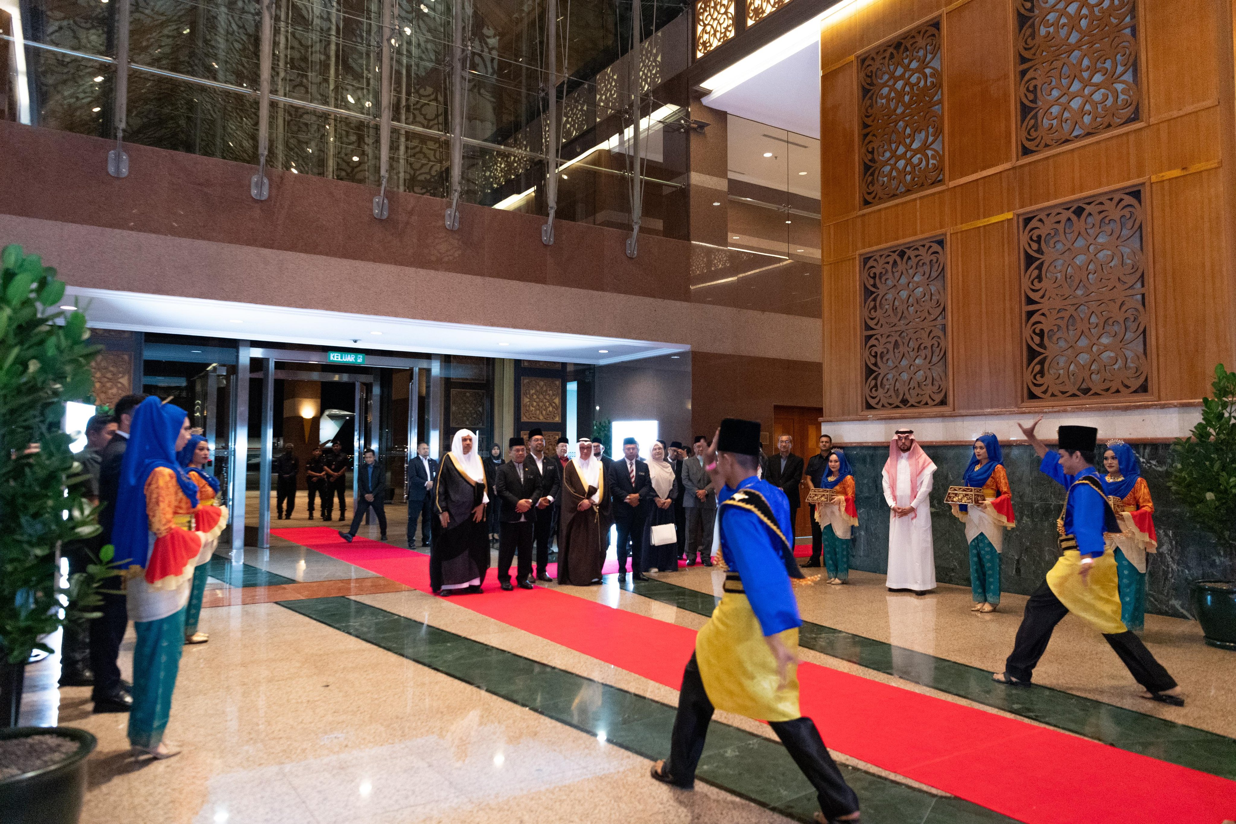 El Primer Ministro de Malasia participa en la inauguración del Consejo de Sabios de la ASEAN y en la apertura de la "Conferencia Internacional de Líderes Religiosos"