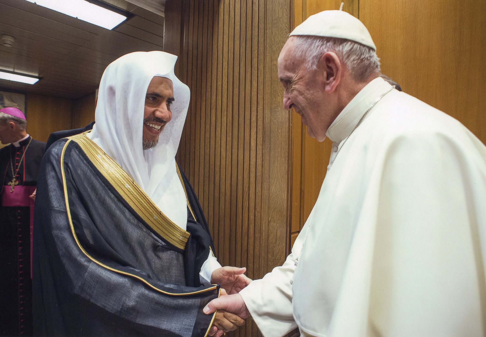 El Secretario General de la Liga del Mundo Islámico y presidente de la Comisión de Ulemas, Sheij Mohammed Alissa envió un mensaje de condolencias al cardenal Pietro Parolin, secretario de Estado del Vaticano,