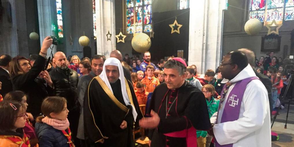 Dimanche15 décembre 2019, dans l’après-midi, 600 scouts et guides de France ont accueilli à l’église Saint-Godard, à Rouen, Mgr Dominique Lebrun et Son Excellence Mohammed Abdul Karim Al Issa.