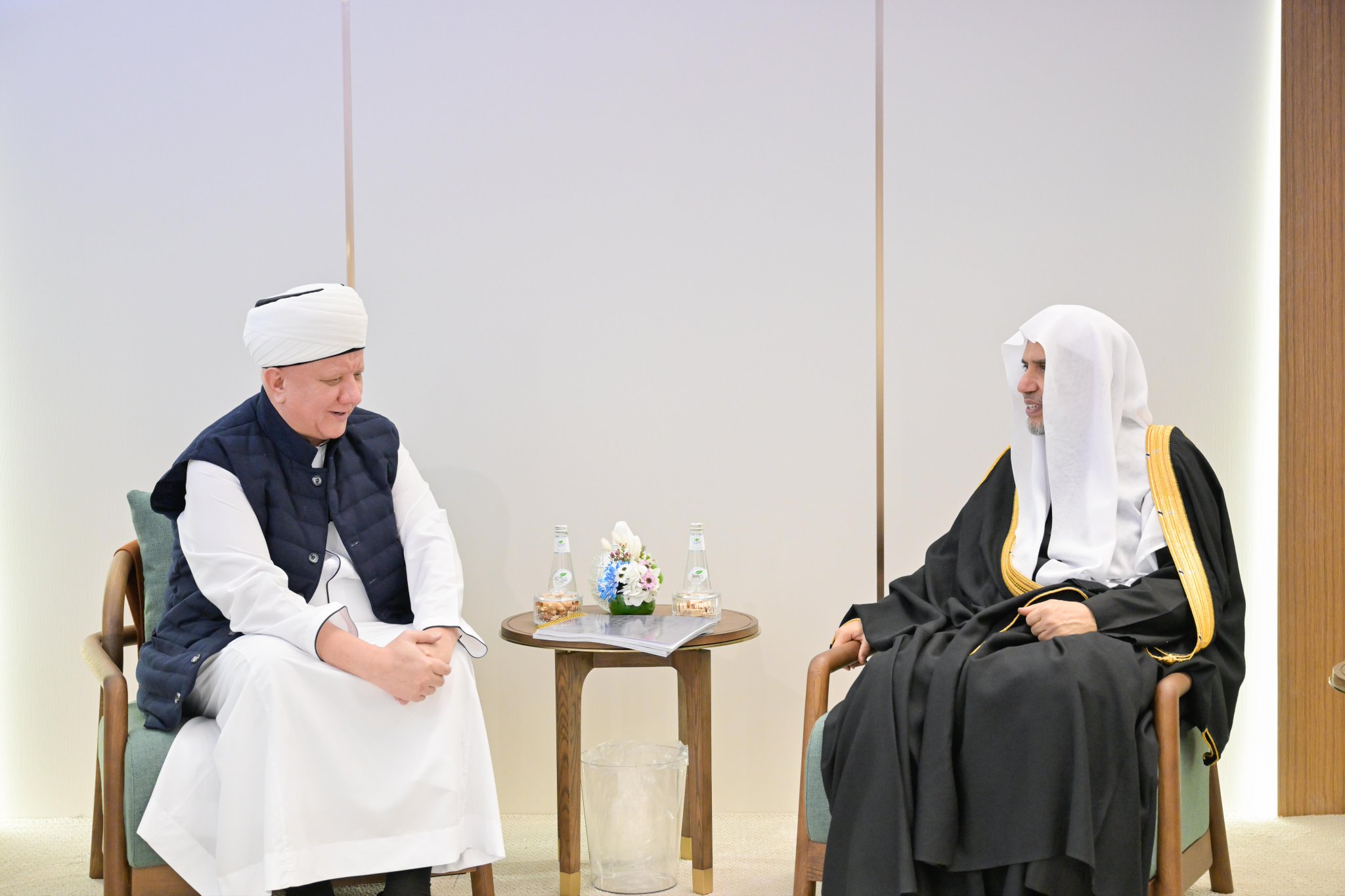El Sheij Mohammed Alissa se reunió en Riad con el Muftí de Moscú y Presidente de la Asociación Religiosa de los Musulmanes de Rusia, el Sheij Albir Krganov