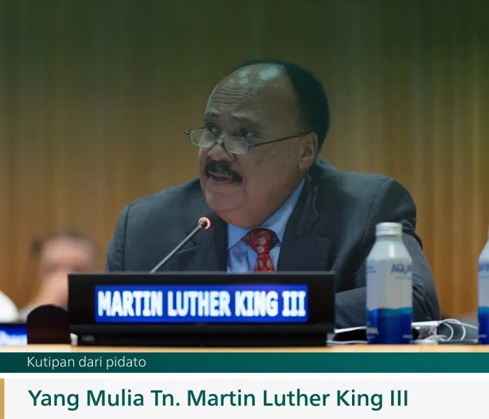 Kutipan dari pidato Yang Mulia Tn. Martin Luther King III, Putra pemimpin hak-hak sipil Amerika Martin Luther King, pembela hak asasi manusia Amerika dan aktivis komunitas, pada peluncuran inisiatif "Membangun Jembatan Pemahaman & Perdamaian antara Timur & Barat", dari Markas Besar PBB di New York: