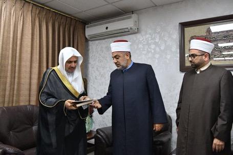 ‏سماحة المفتي العام في المملكة الأردنية الهاشمية الدكتور محمد الخلايلة يستقبل في مكتبه بعمّان معالي أمين عام رابطة العالم الإسلامي‬.